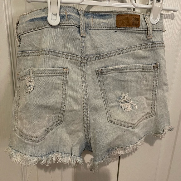 Light blue jean shorts - Picture 2 of 2